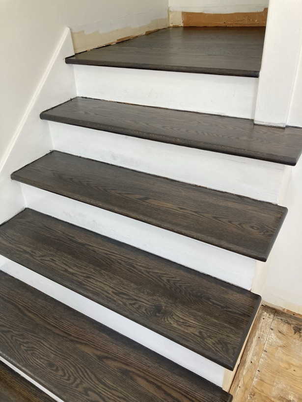 Refinished hardwood staircase — Planchers Locas