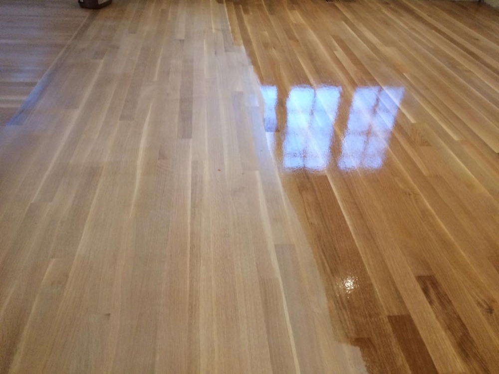 Glossy water-based finish — Planchers Locas
